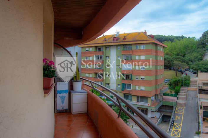 Image No.15-2 Bed Flat for sale