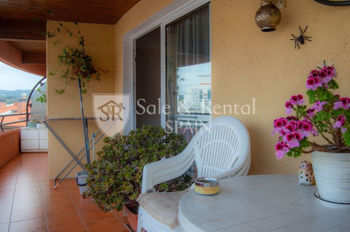 Image No.20-2 Bed Flat for sale