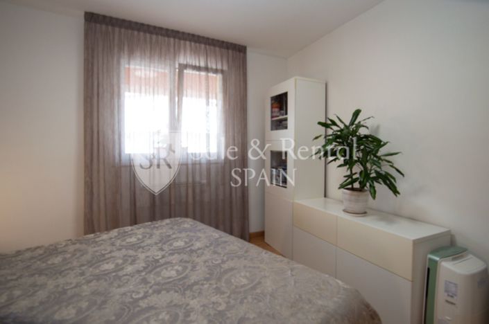 Image No.48-2 Bed Flat for sale