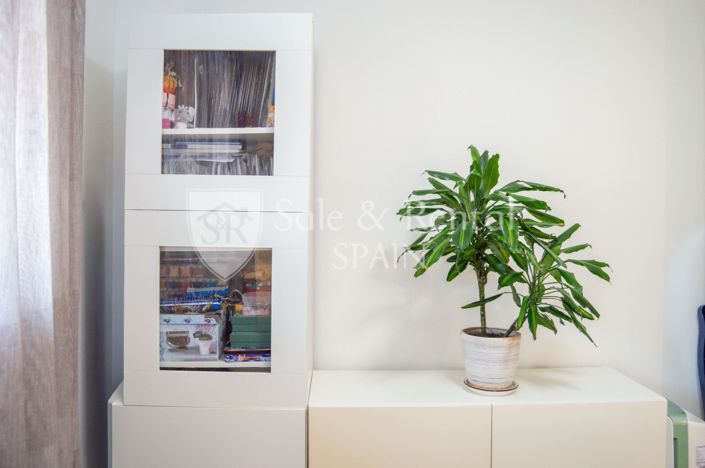 Image No.49-2 Bed Flat for sale