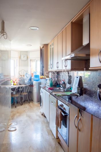Image No.14-3 Bed Flat for sale