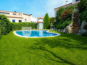 1 - Sant Feliu de Guíxols, Villa