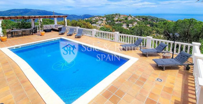 Image No.20-6 Bed Villa for sale