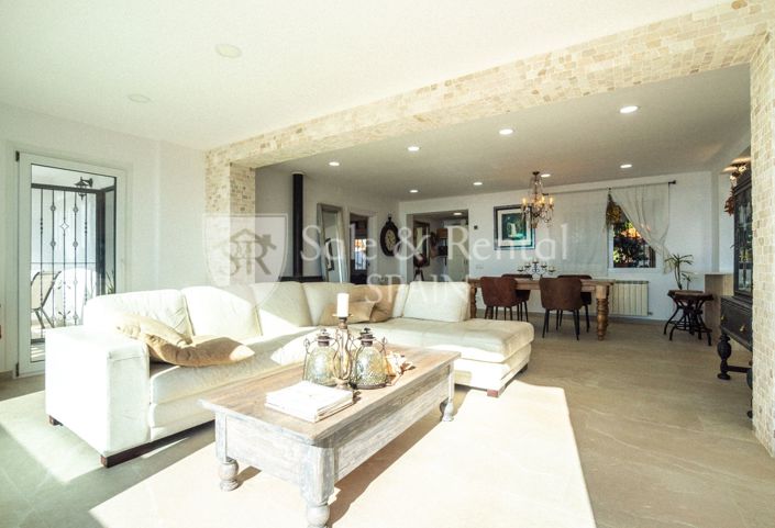 Image No.7-6 Bed Villa for sale