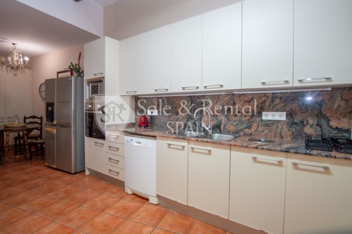 Image No.19-7 Bed Villa for sale