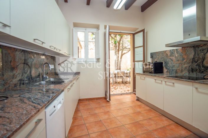 Image No.21-7 Bed Villa for sale