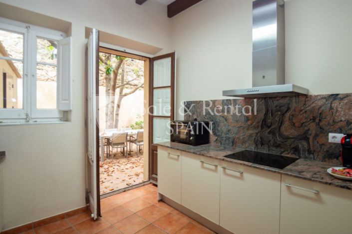 Image No.24-7 Bed Villa for sale