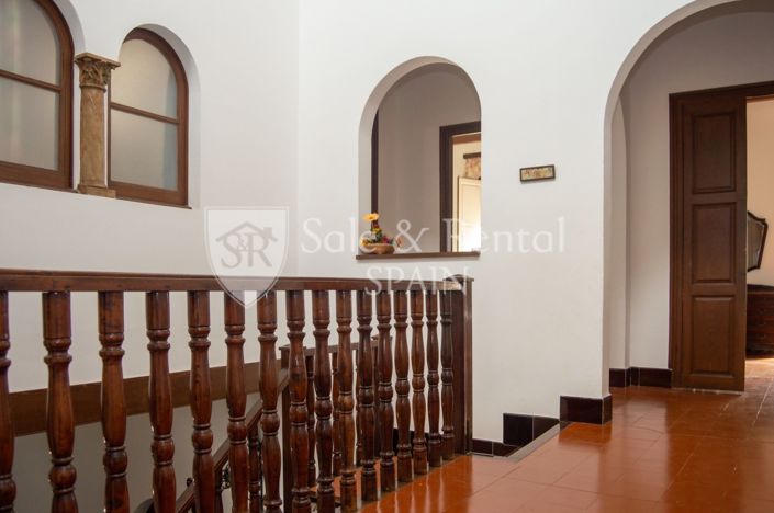 Image No.31-7 Bed Villa for sale