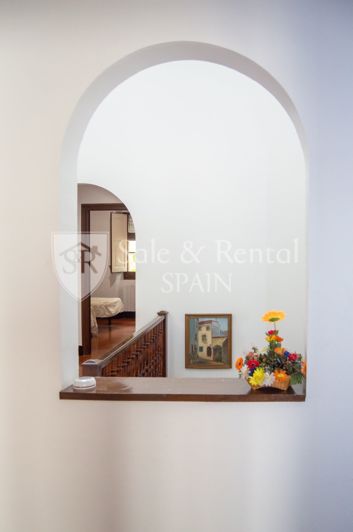 Image No.37-7 Bed Villa for sale