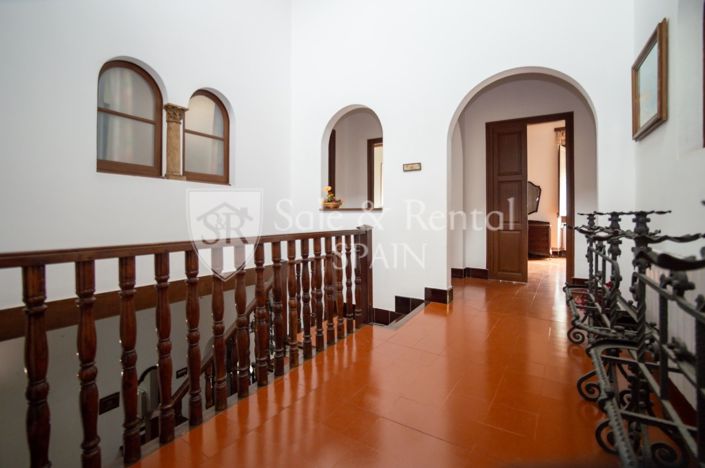 Image No.52-7 Bed Villa for sale