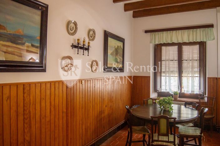 Image No.7-7 Bed Villa for sale