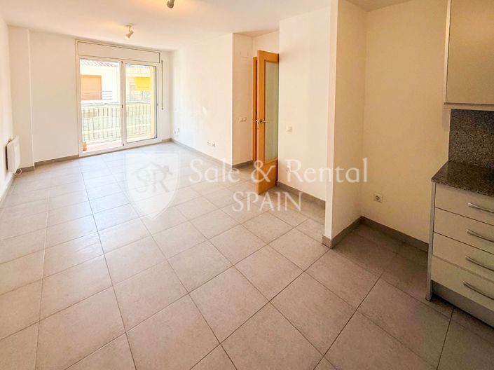 Image No.2-2 Bed Flat for sale