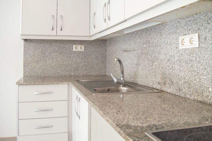 Image No.4-2 Bed Flat for sale