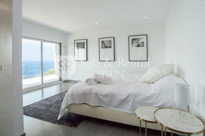 Image No.43-3 Bed Villa for sale