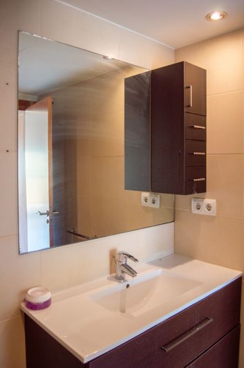 Image No.37-3 Bed Flat for sale