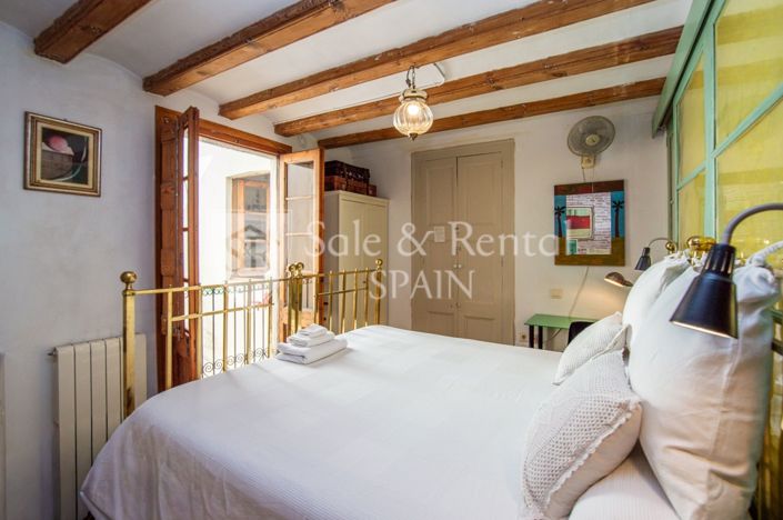 Image No.18-3 Bed Flat for sale