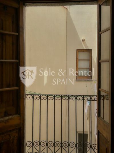 Image No.18-3 Bed Flat for sale