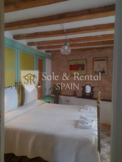 Image No.26-3 Bed Flat for sale