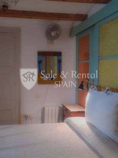 Image No.27-3 Bed Flat for sale