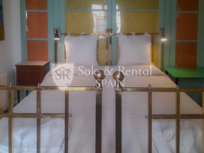 Image No.28-3 Bed Flat for sale
