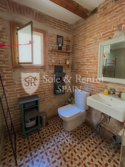 Image No.31-3 Bed Flat for sale