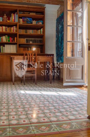 Image No.35-3 Bed Flat for sale