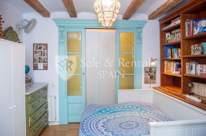 Image No.39-3 Bed Flat for sale