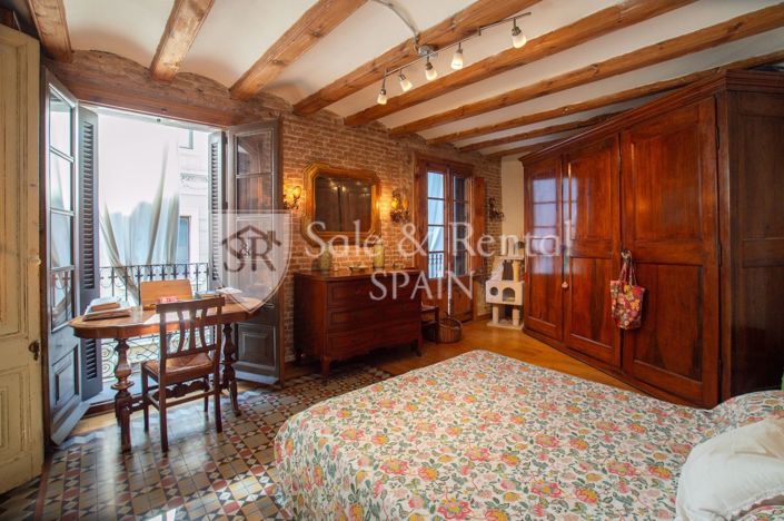 Image No.44-3 Bed Flat for sale