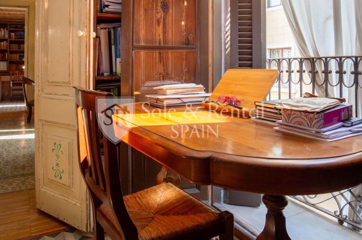Image No.46-3 Bed Flat for sale