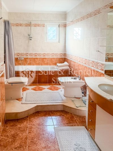 Image No.15-5 Bed Villa for sale