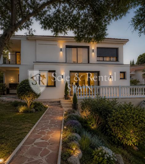 Image No.2-5 Bed Villa for sale