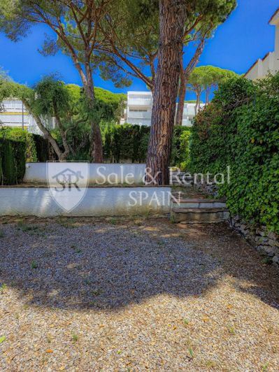 Image No.26-3 Bed Flat for sale