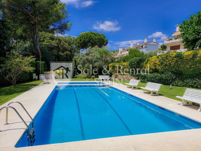 Image No.35-3 Bed Flat for sale