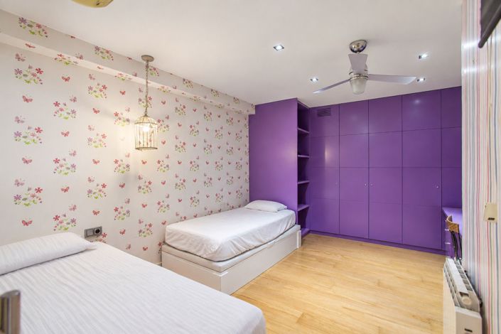 Image No.19-4 Bed Flat for sale