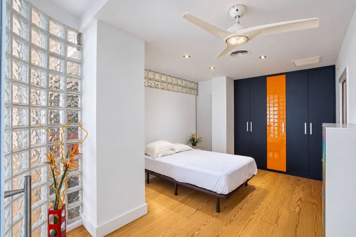 Image No.28-4 Bed Flat for sale