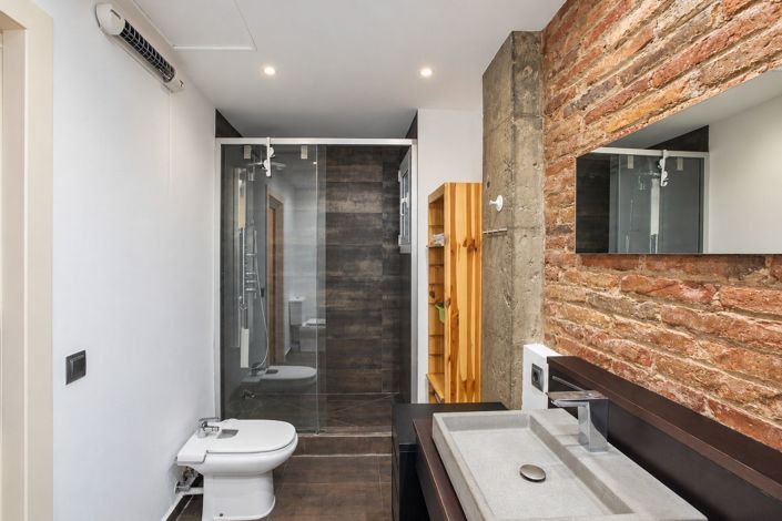 Image No.31-4 Bed Flat for sale