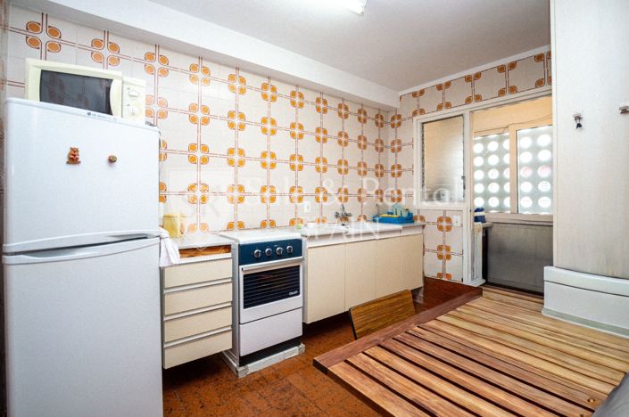 Image No.17-3 Bed Flat for sale