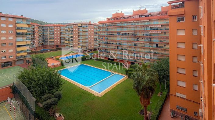 Image No.25-3 Bed Flat for sale