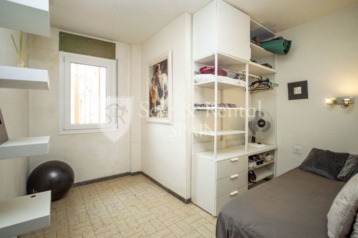 Image No.27-3 Bed Flat for sale