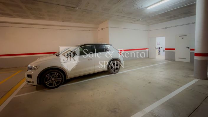 Image No.34-3 Bed Flat for sale