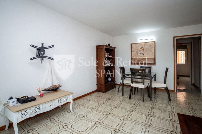 Image No.10-3 Bed Flat for sale
