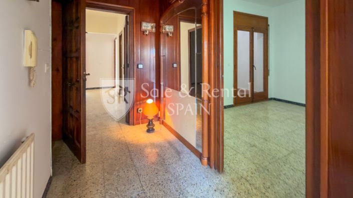 Image No.11-4 Bed Townhouse for sale