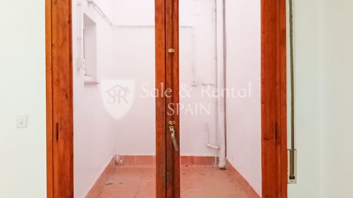 Image No.15-4 Bed Townhouse for sale