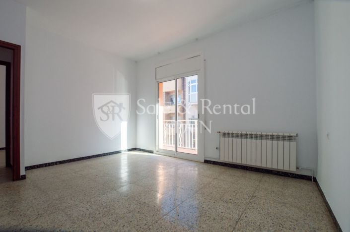 Image No.21-4 Bed Townhouse for sale