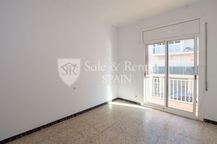 Image No.24-4 Bed Townhouse for sale