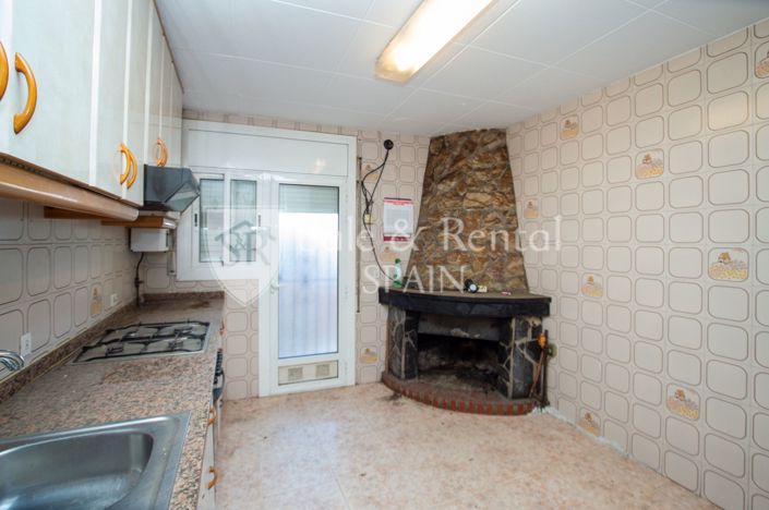 Image No.8-4 Bed Townhouse for sale