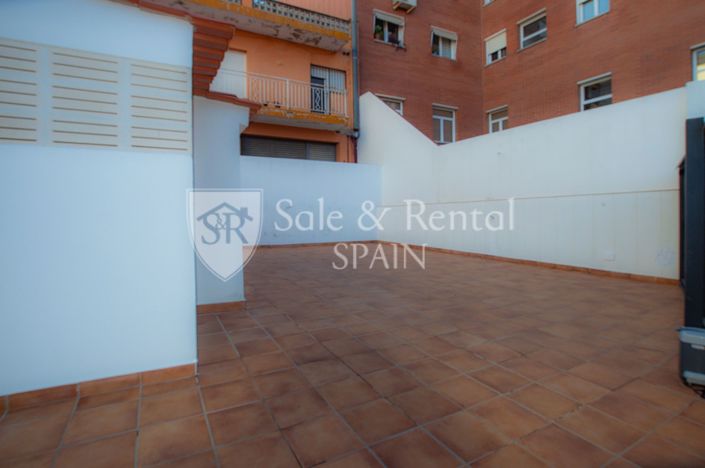 Image No.28-3 Bed Townhouse for sale