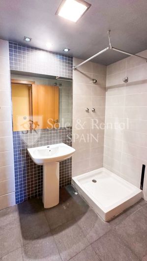 Image No.31-3 Bed Flat for sale