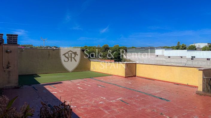 Image No.36-3 Bed Flat for sale