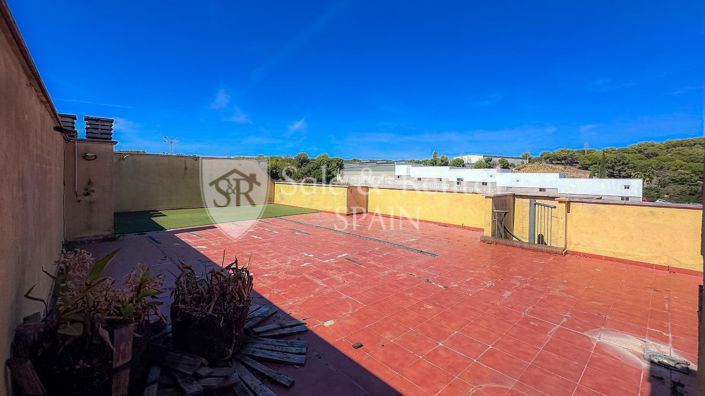 Image No.38-3 Bed Flat for sale
